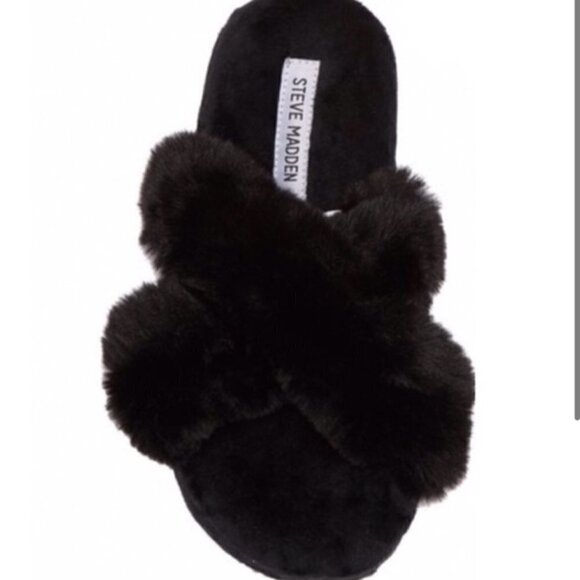 STEVE MADDEN Brushed Oversized Buffalo Plaid Scarf With Slippers BLACK MULTI | X - Picture 1 of 3